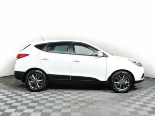 Hyundai  4