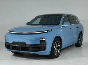 LiXiang L8,  I