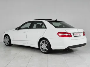 Mercedes-Benz  4