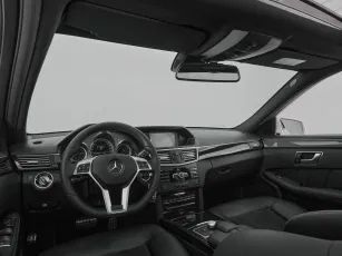 Mercedes-Benz  8