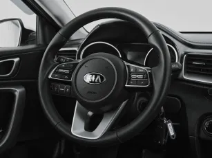 Kia  10