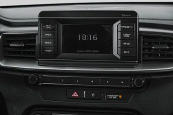 Kia  15