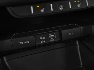 Kia  18