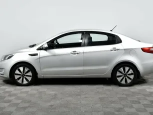 Kia  3