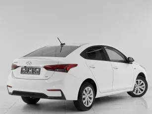 Hyundai  6