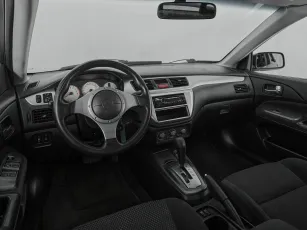 Mitsubishi  7