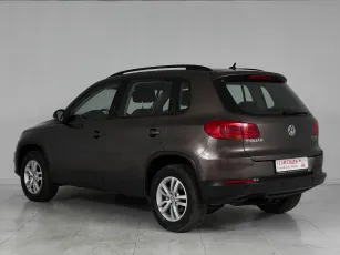 Volkswagen  4