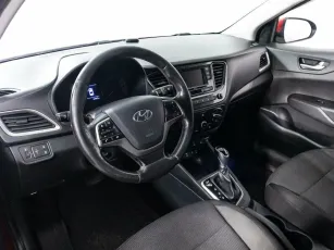 Hyundai  7