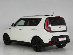 Kia  4