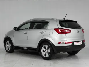 Kia  4