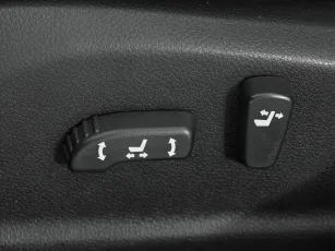 Nissan  15