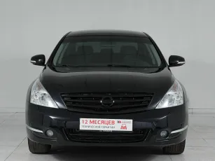 Nissan  2