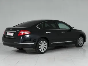 Nissan  6