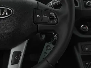 Kia  12