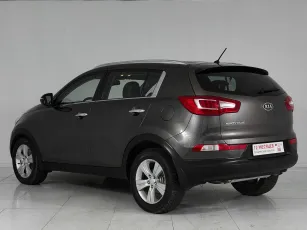 Kia  4