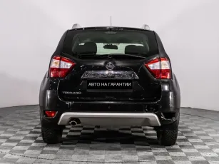 Nissan  4