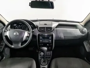 Nissan  6