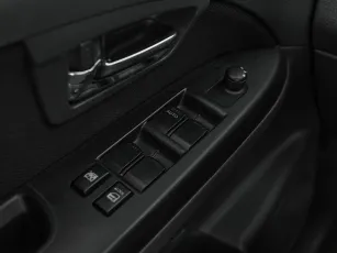 Suzuki  12