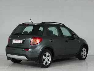 Suzuki  6