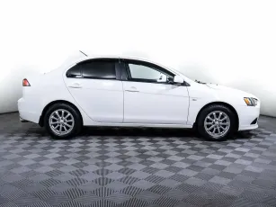 Mitsubishi  4