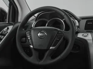 Nissan  11