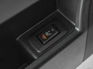 Nissan  22
