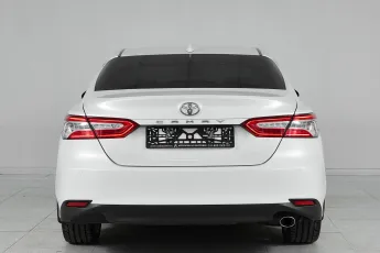 Toyota  5