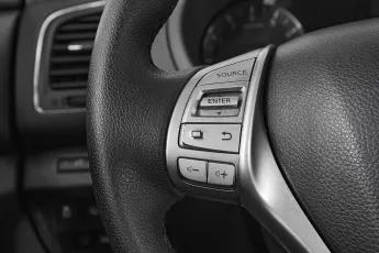 Nissan  11