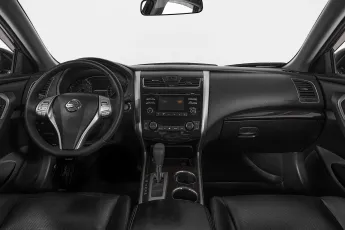 Nissan  8