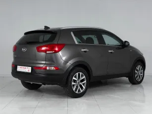 Kia  6