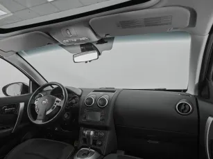 Nissan  10