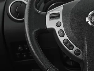 Nissan  12