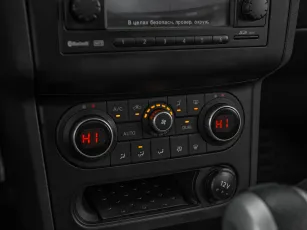 Nissan  16