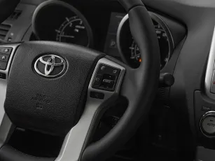Toyota  12
