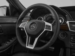Mercedes-Benz  10