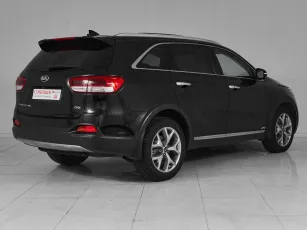 Kia  7