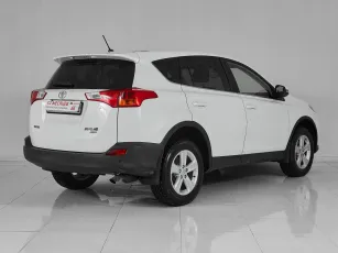 Toyota  6