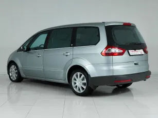 Ford  4