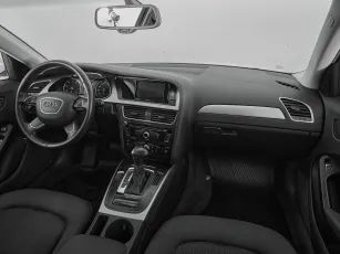 Audi  9
