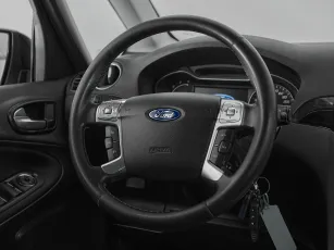 Ford  10