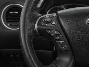 Infiniti  11