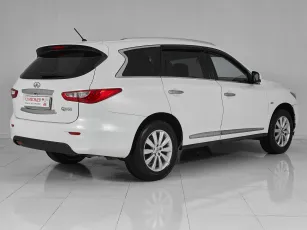Infiniti  6