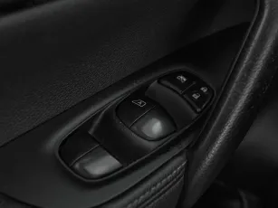 Nissan  14