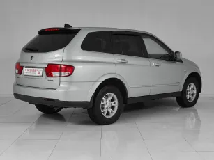 SsangYong  6