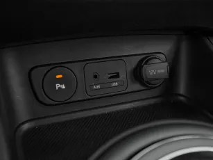 Kia  18