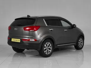 Kia  6