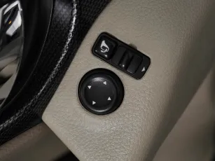 Nissan  13