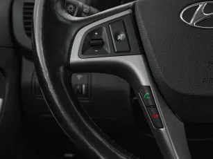 Hyundai  11