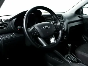 Kia  9