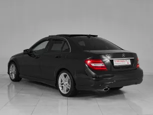 Mercedes-Benz  4